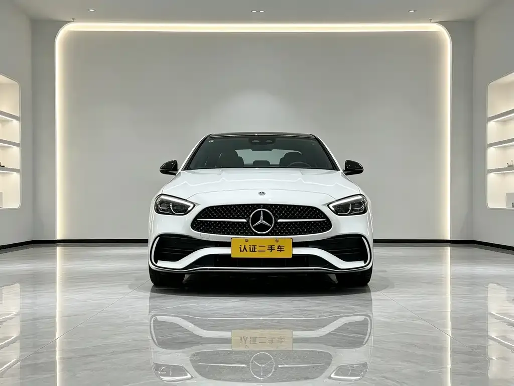 Mercedes-Benz C-Class — фото 1
