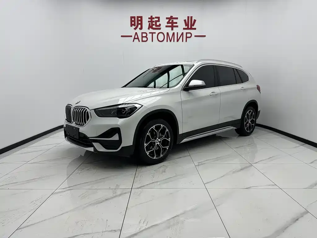 BMW X1 — фото 1