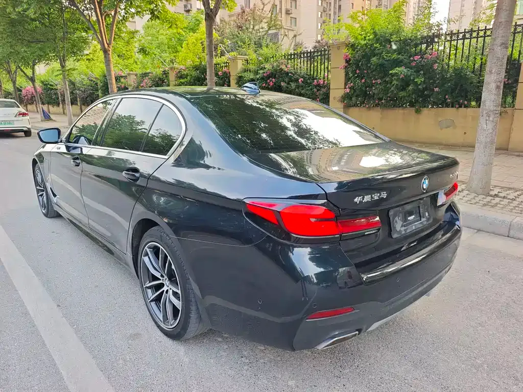BMW 5 Series New Energy — фото 9