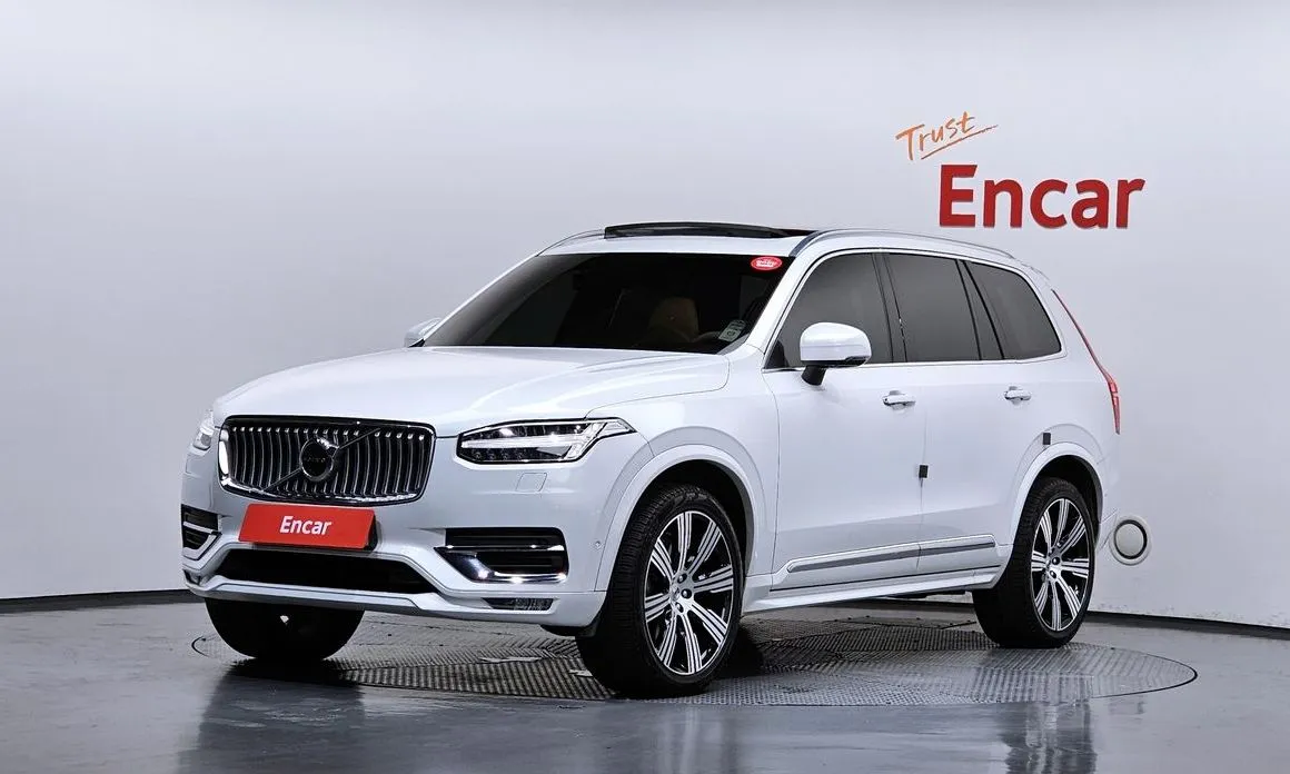 Volvo XC90 — фото 1