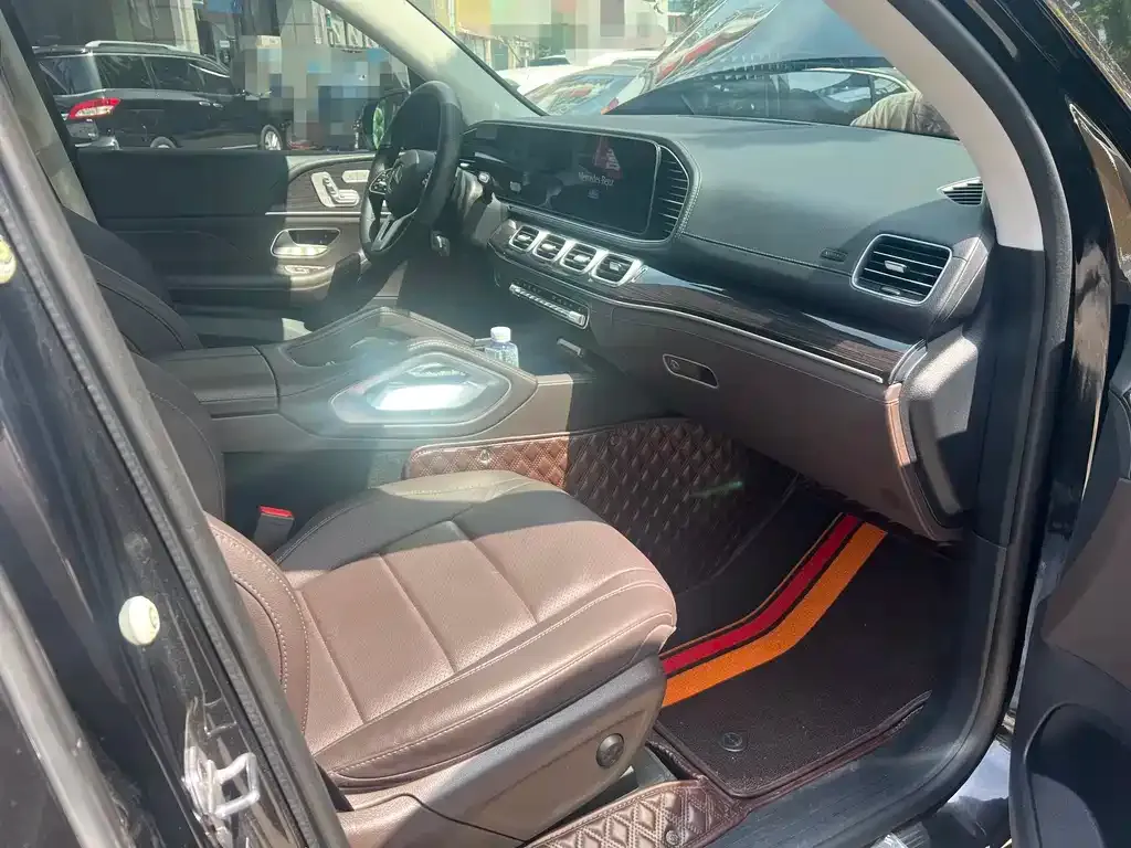 Mercedes-Benz GLS — фото 2