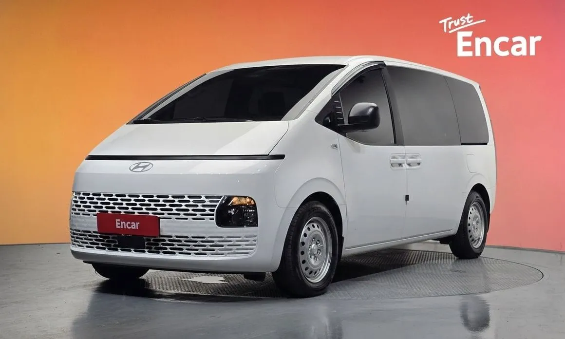 Hyundai Staria — фото 1