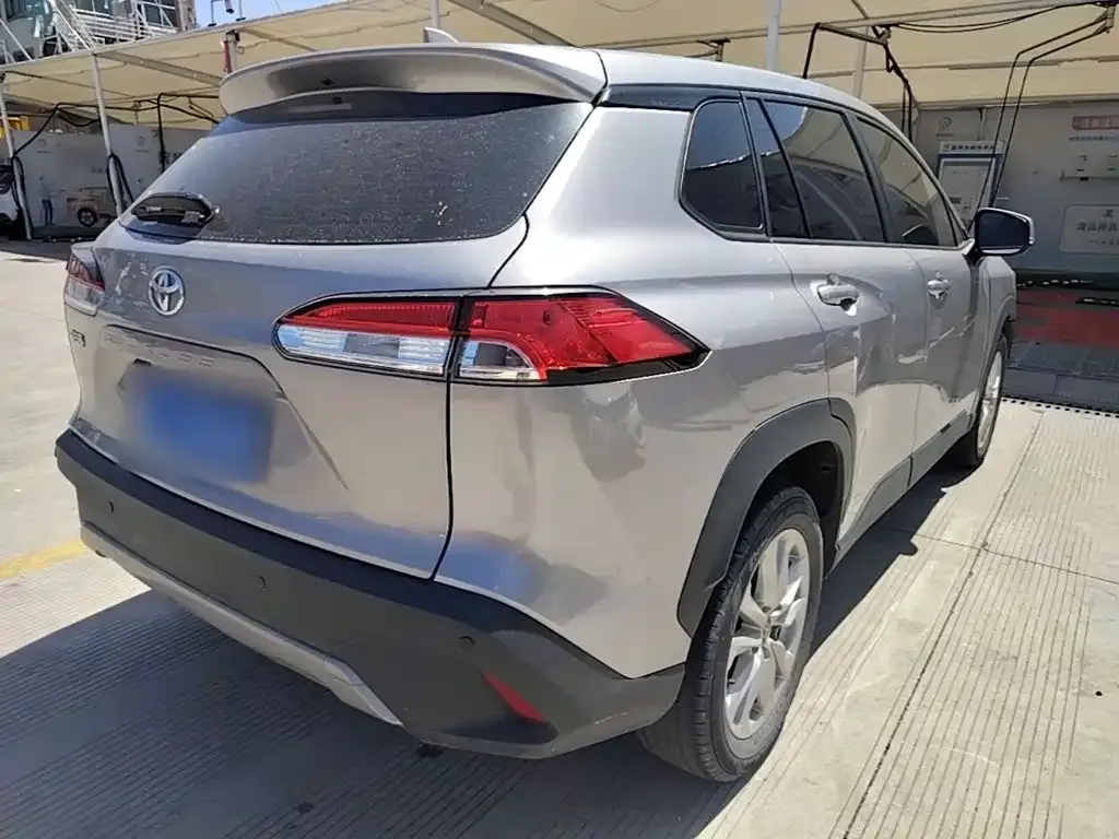 Toyota Corolla Cross — фото 10