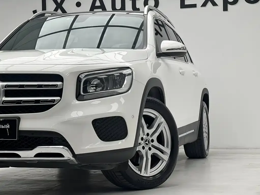 Mercedes-Benz GLB — фото 5