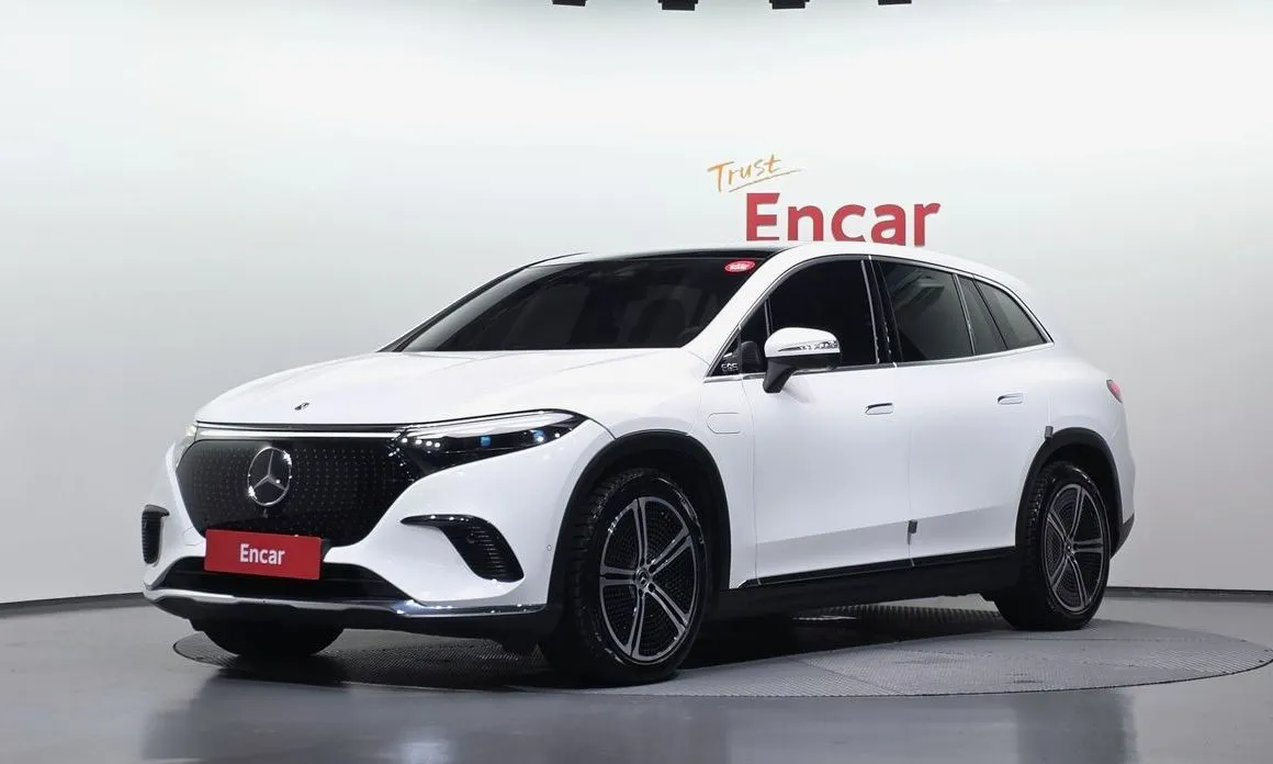 Mercedes-Benz EQS — фото 1