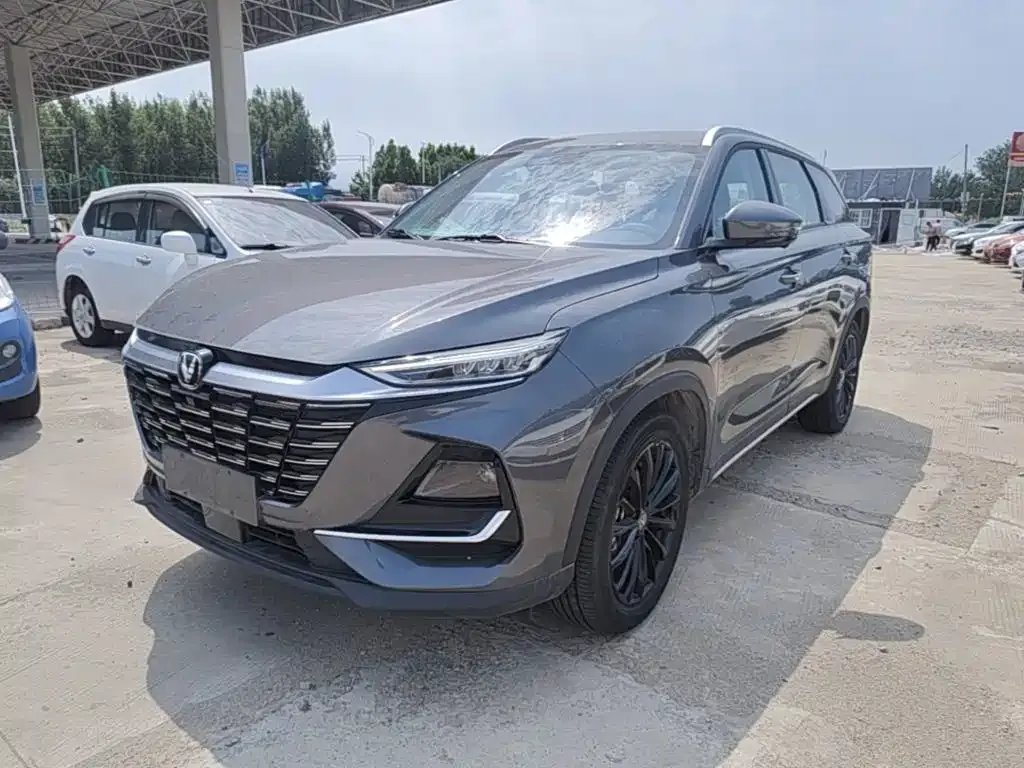 Changan CS75 — фото 1
