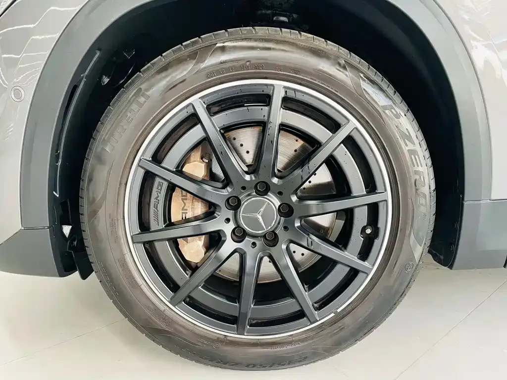 Mercedes-Benz GLA AMG — фото 3