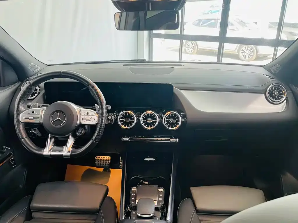 Mercedes-Benz GLA AMG — фото 5