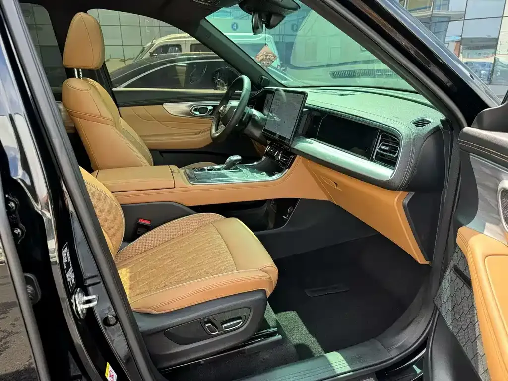 GAC Motor Trumpchi GS8 — фото 7