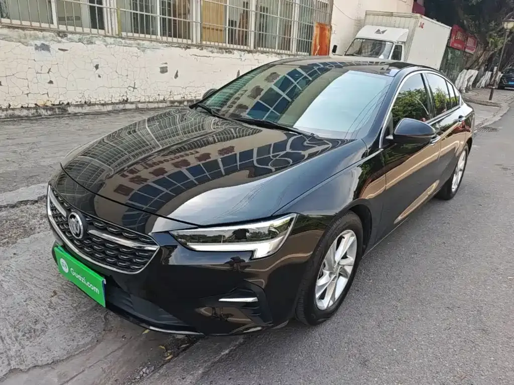 Buick Regal — фото 1