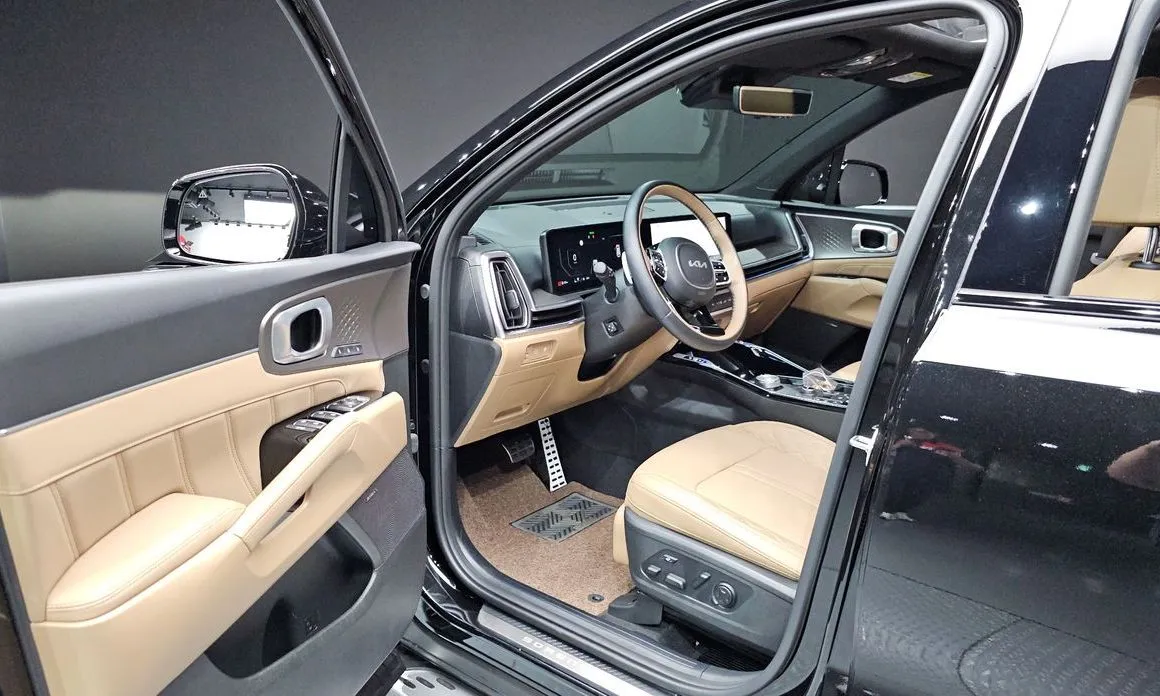 Kia Sorento — фото 6