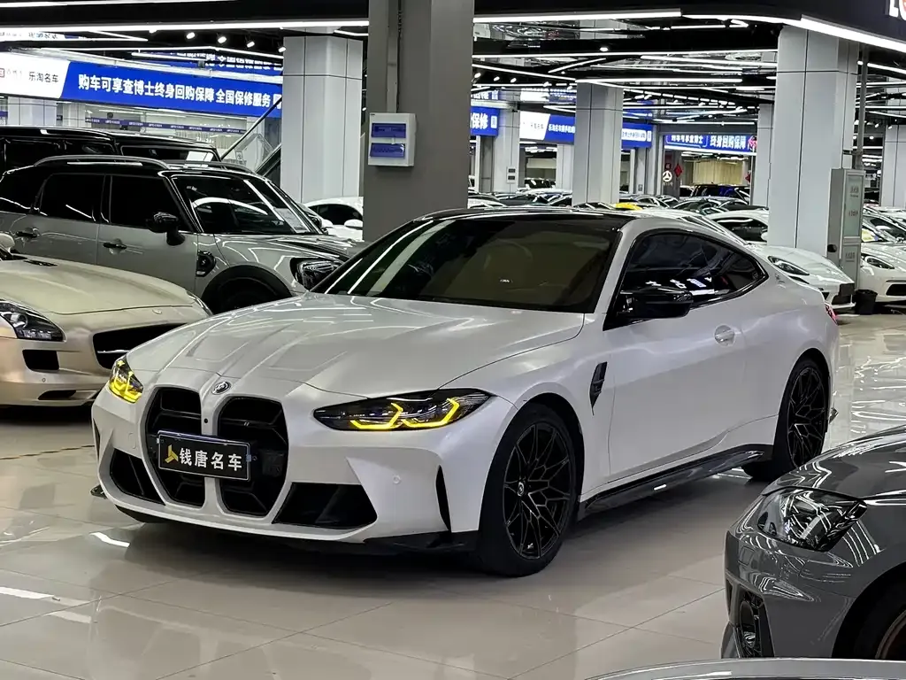 BMW M4 — фото 1