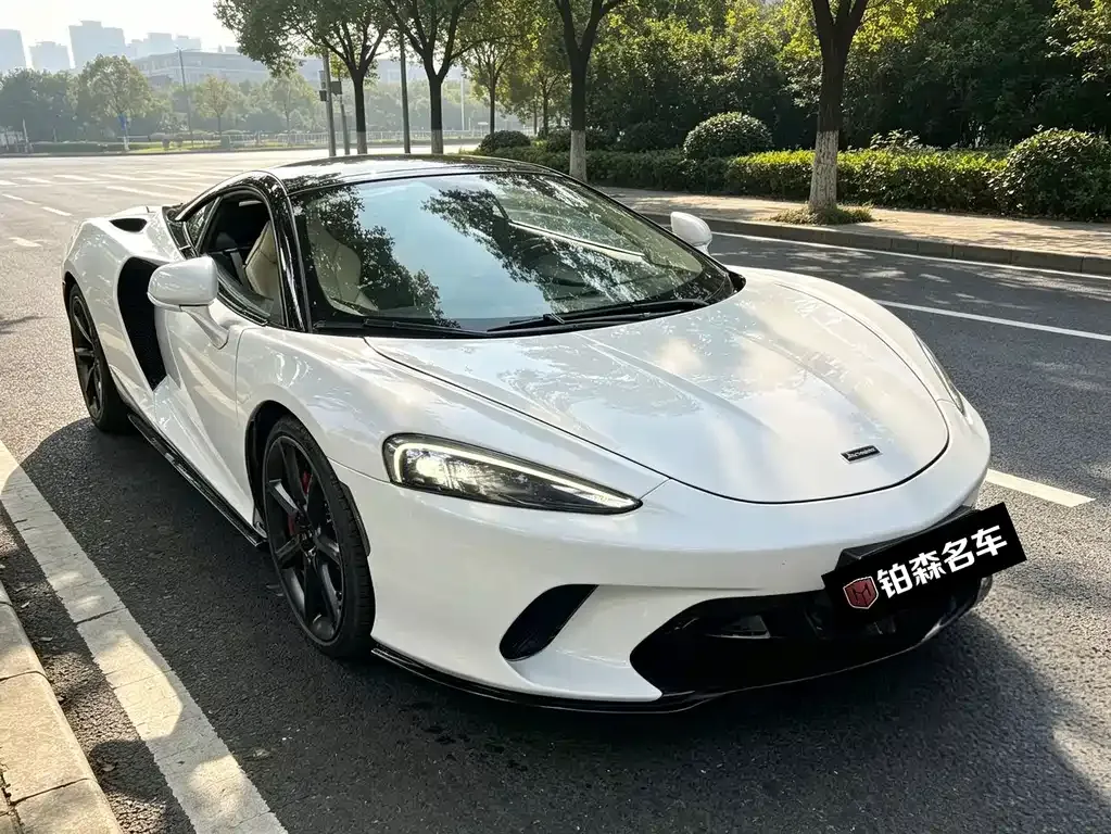 McLaren GT — фото 1
