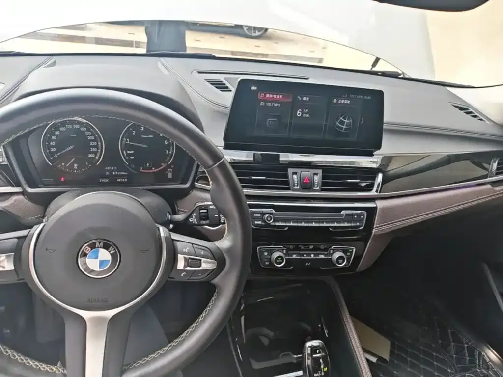 BMW X2 — фото 9