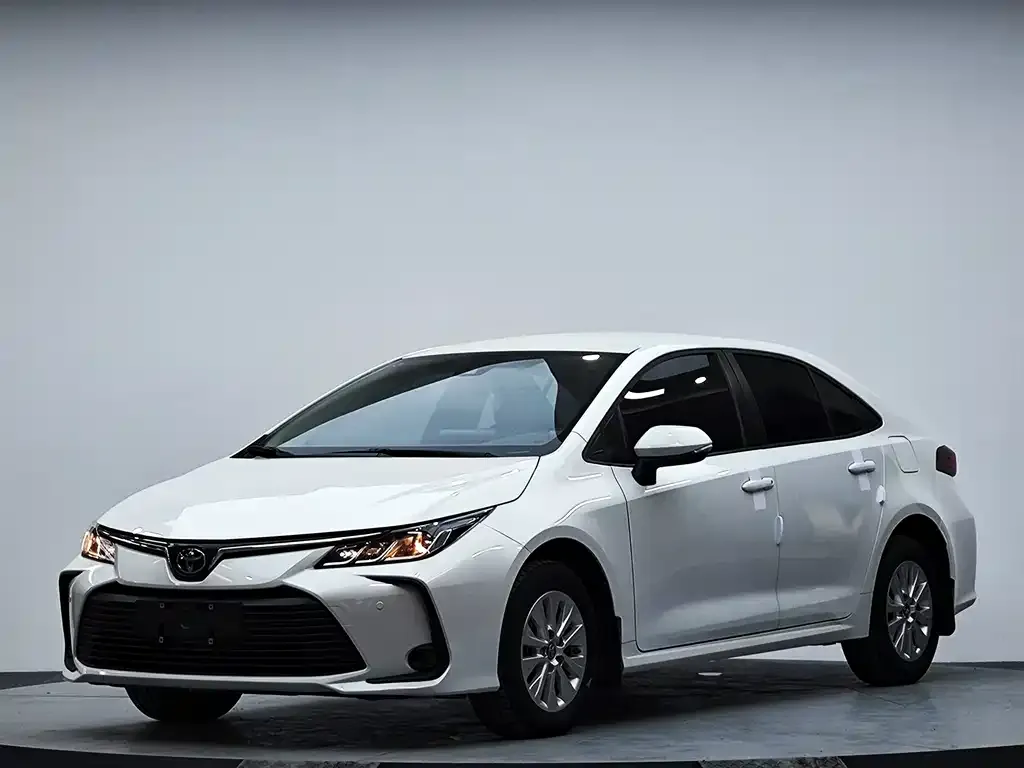 Toyota Corolla — фото 6