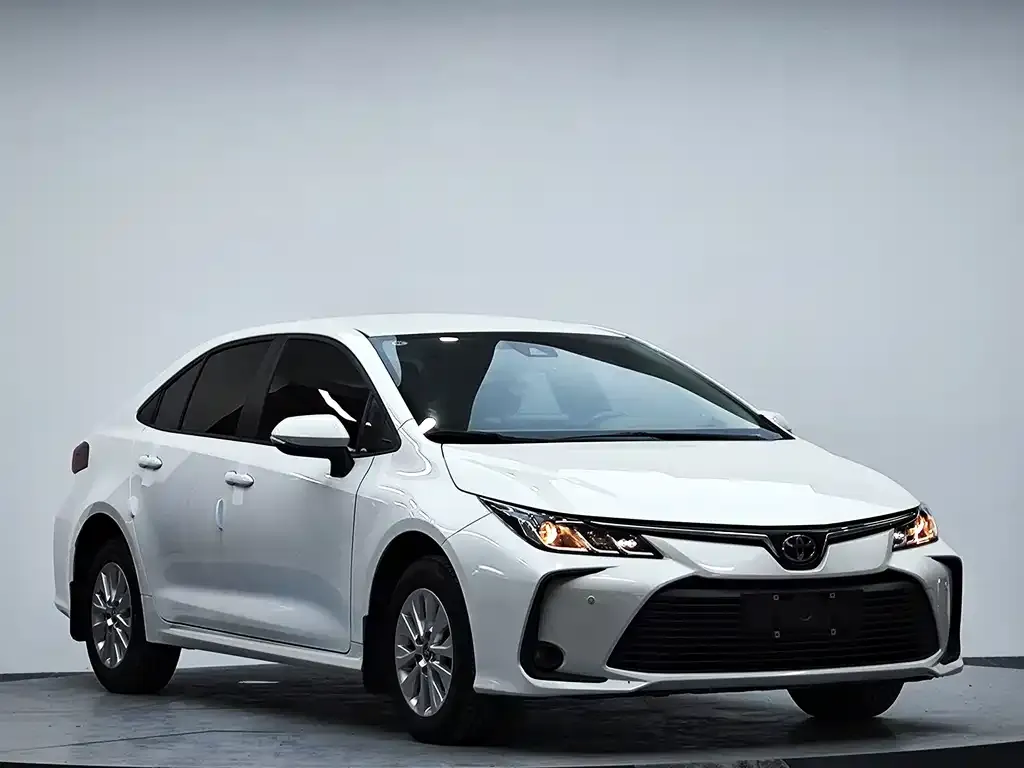 Toyota Corolla — фото 3