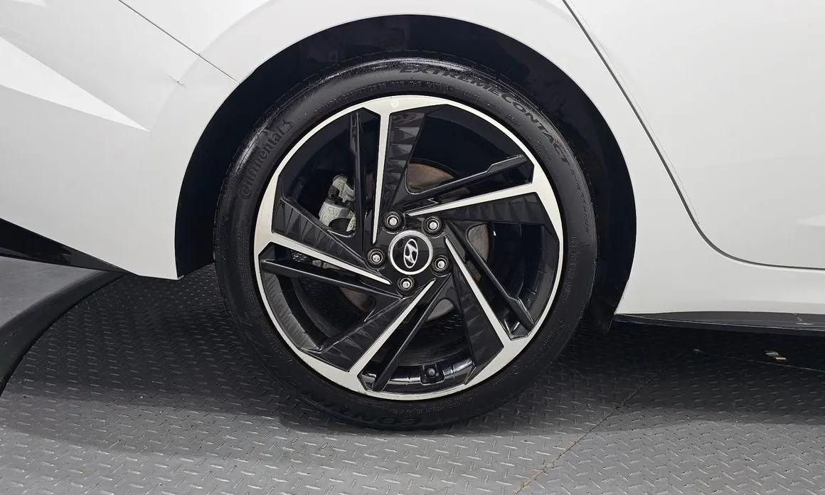 Hyundai AVANTE — фото 8