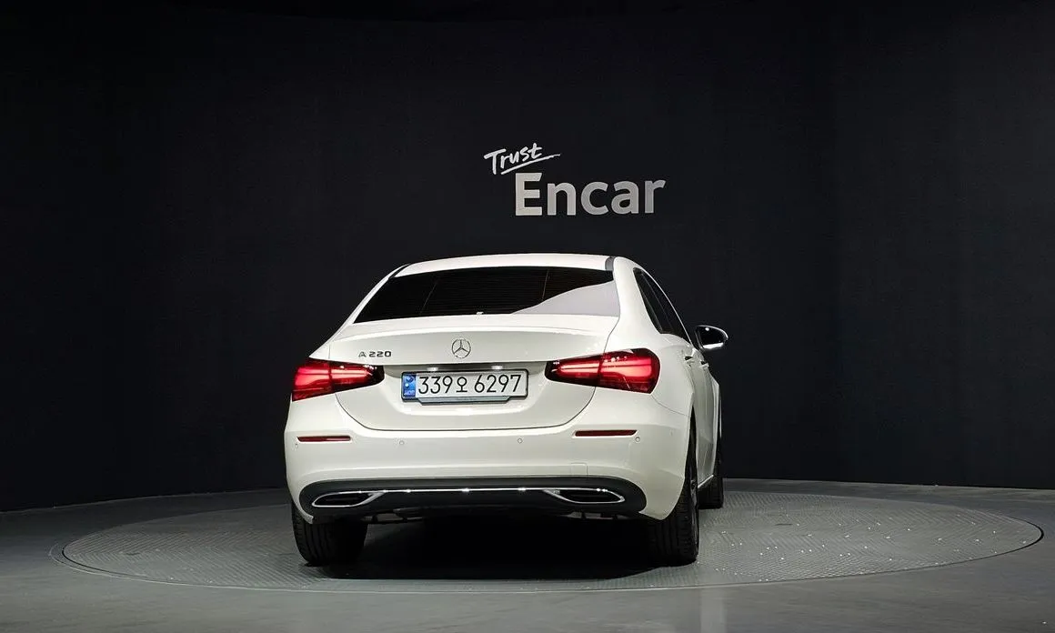 Mercedes-Benz A-Class — фото 10