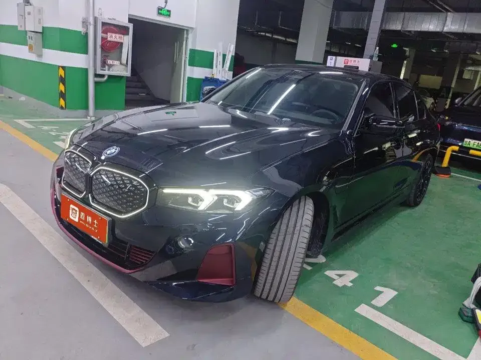 BMW i3 — фото 1