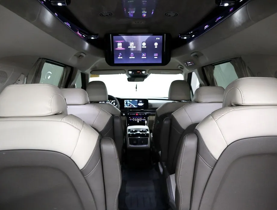Kia Carnival — фото 2