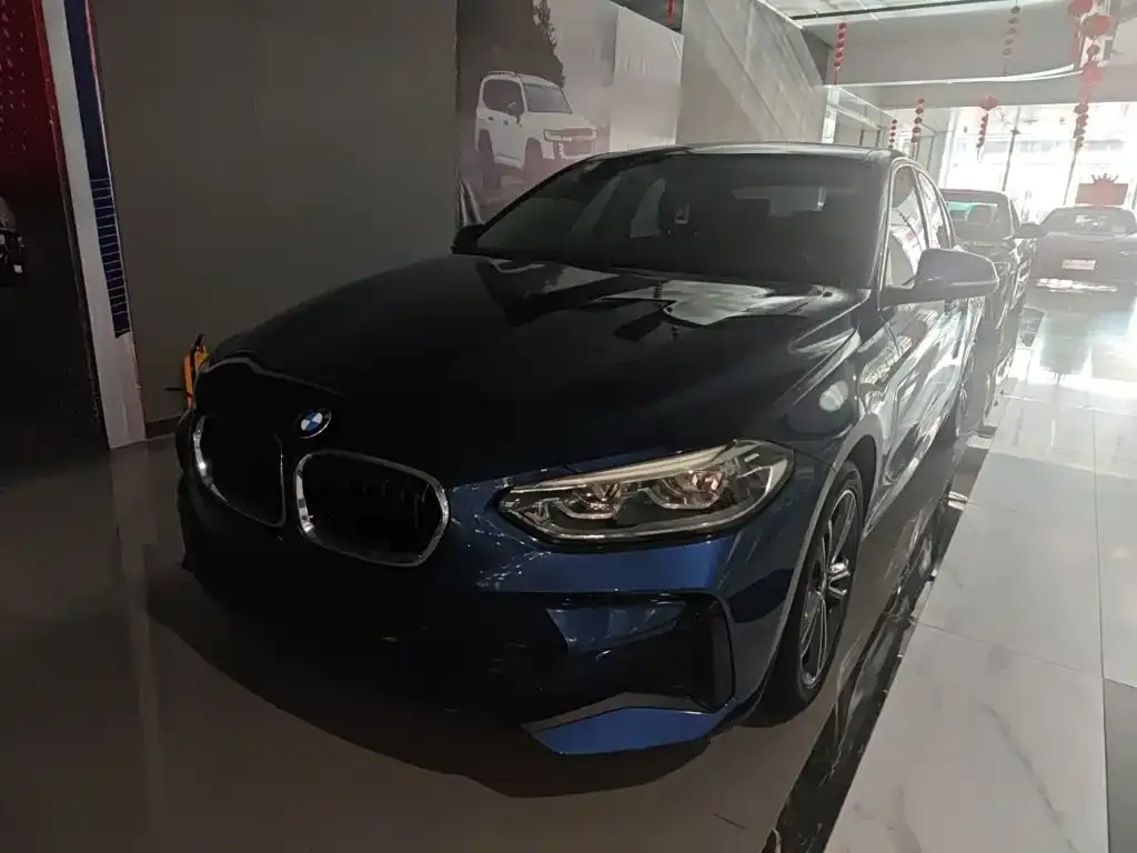 BMW 1 Series — фото 1