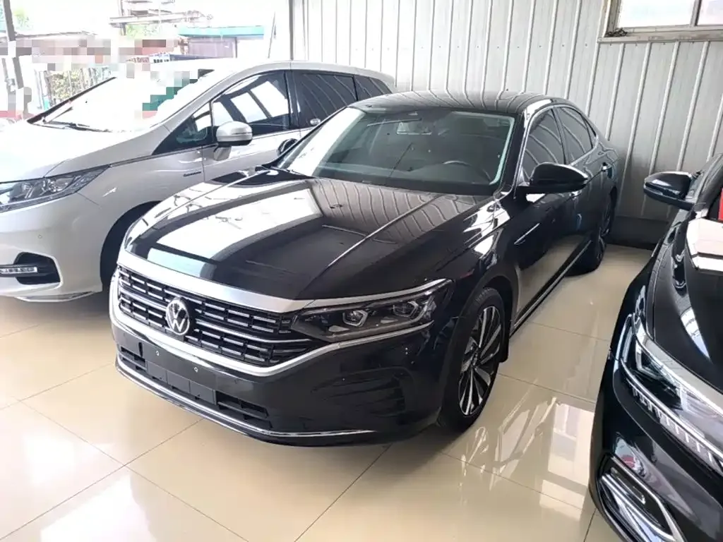Volkswagen Passat — фото 6