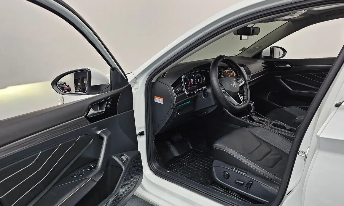 Volkswagen Jetta — фото 3