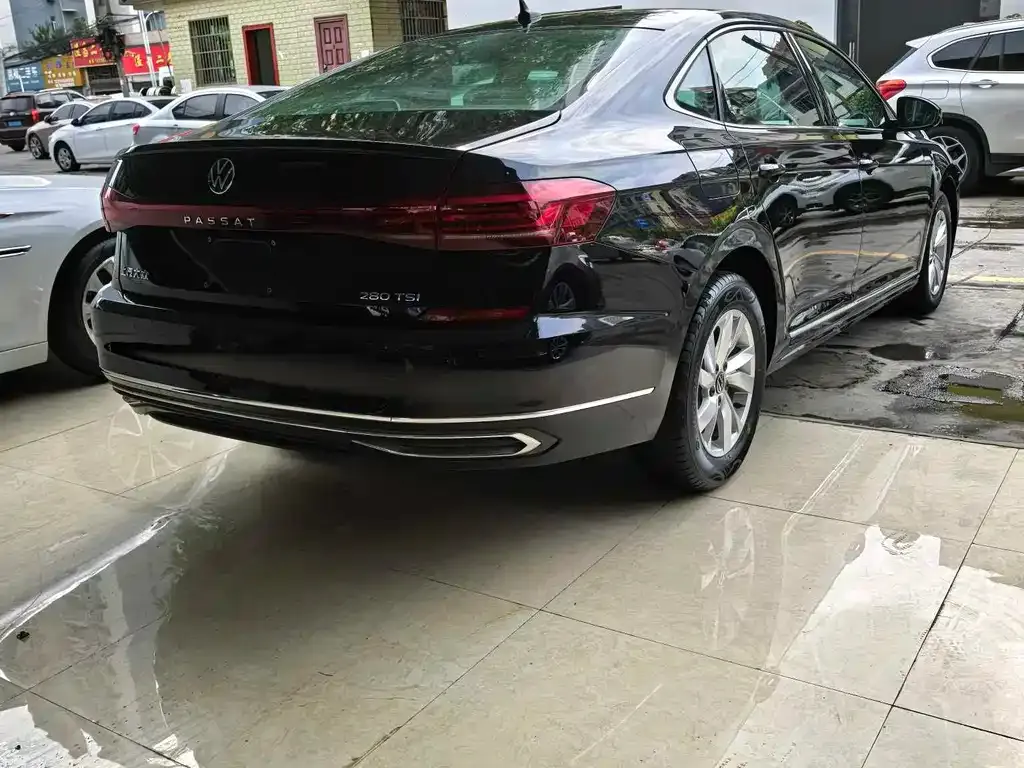 Volkswagen Passat — фото 4