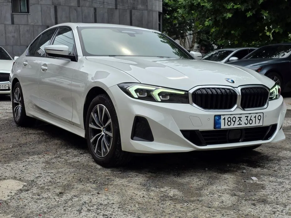 BMW 3-Series — фото 1