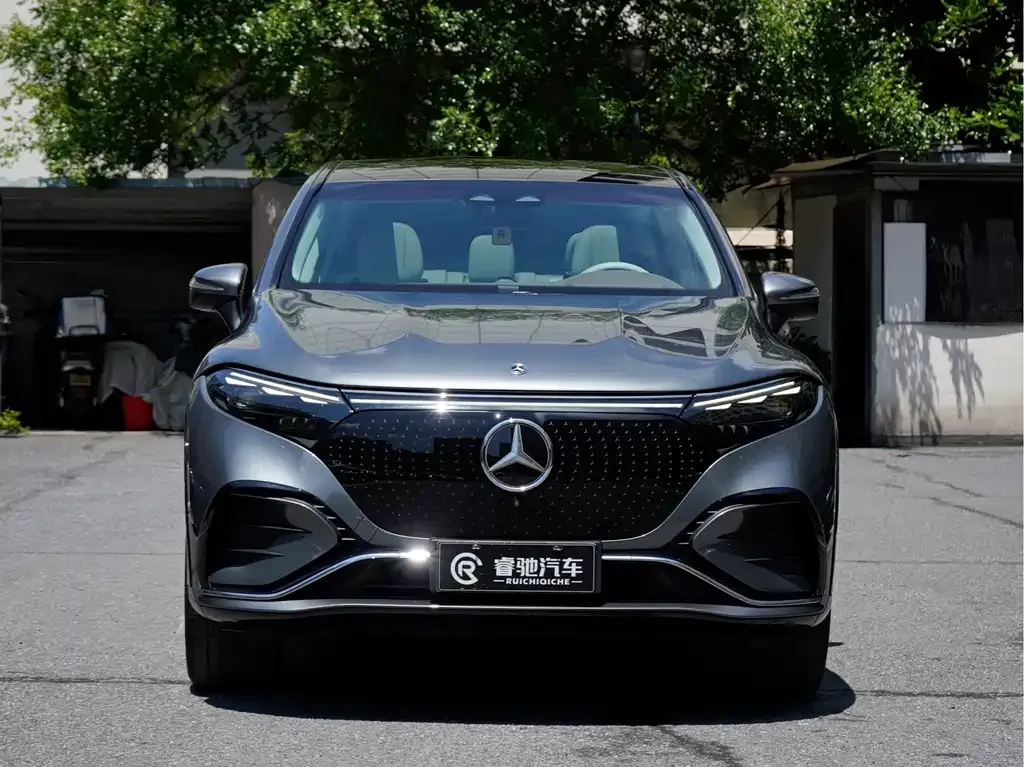 Mercedes-Benz EQS SUV — фото 7