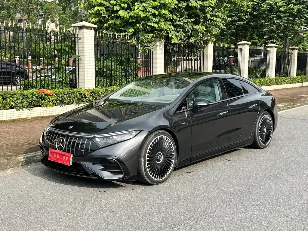 Mercedes-Benz EQS AMG — фото 4