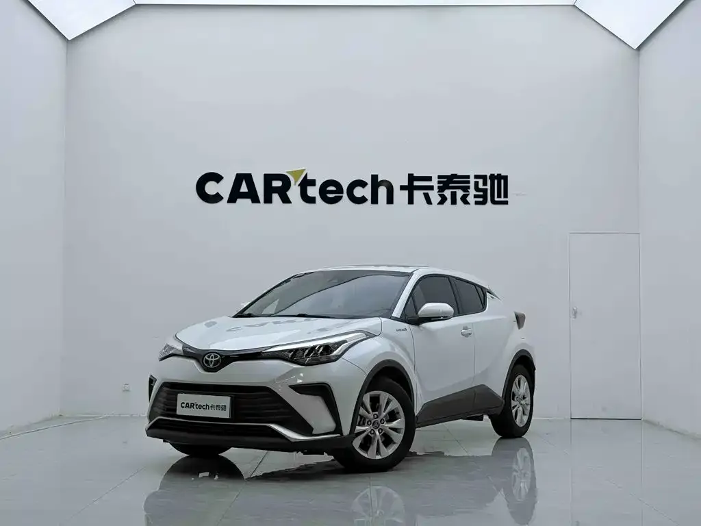 Toyota IZOA — фото 1