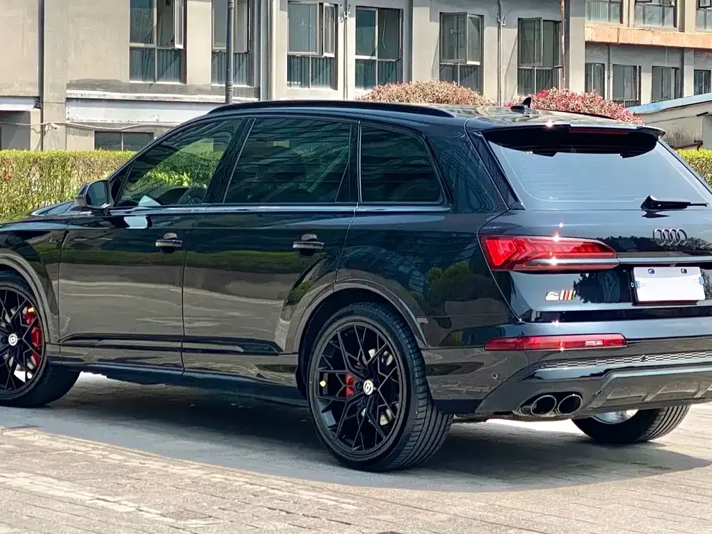Audi Q7 — фото 5