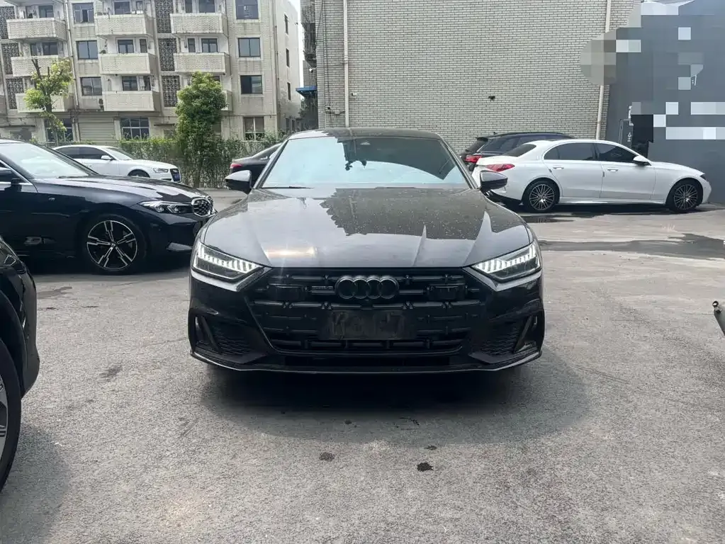 Audi A7L — фото 6