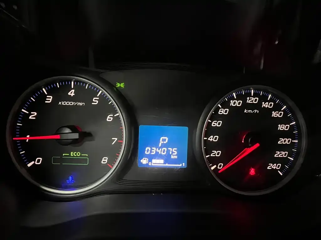 Mitsubishi Outlander — фото 2