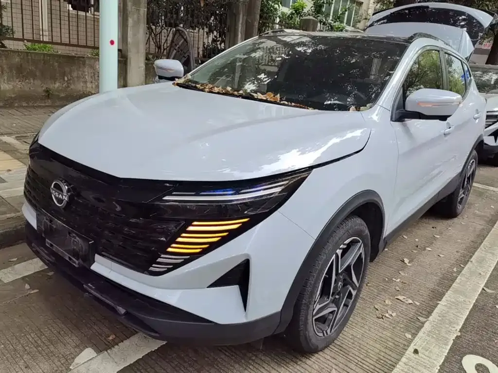 Nissan Qashqai — фото 1