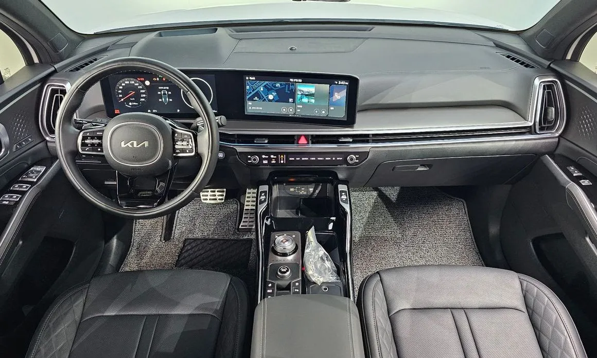 Kia Sorento — фото 10