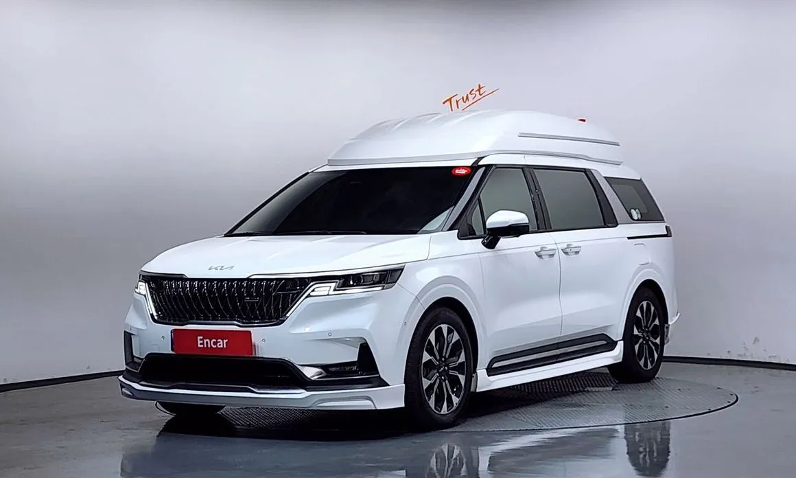 Kia Carnival — фото 1