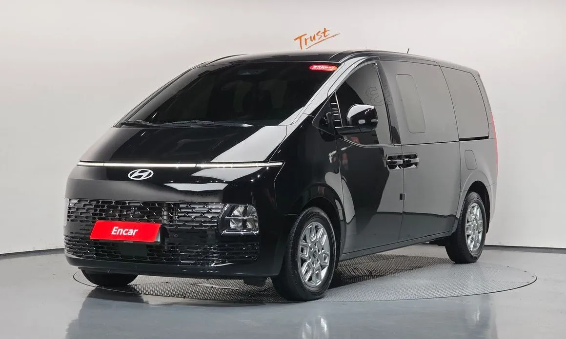 Hyundai Staria — фото 1