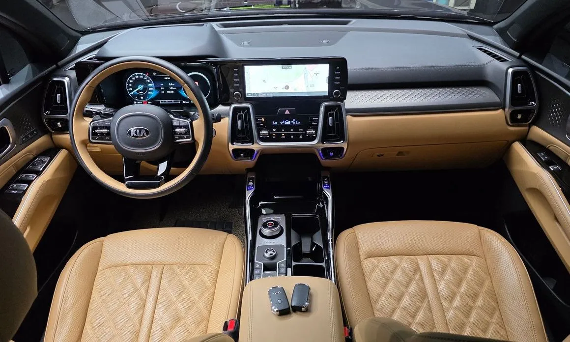 Kia Sorento — фото 10