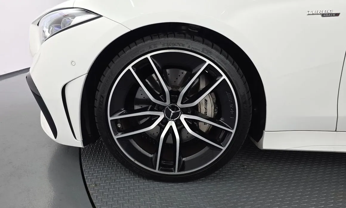Mercedes-Benz CLS-Class — фото 10