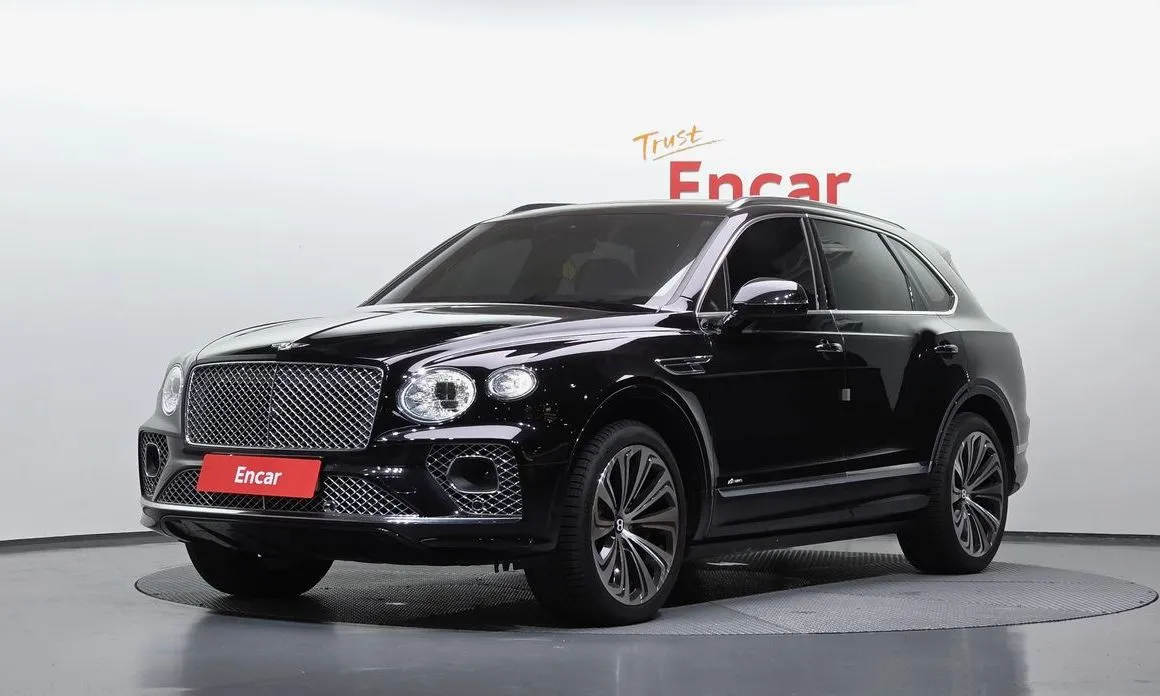Bentley Bentayga — фото 1