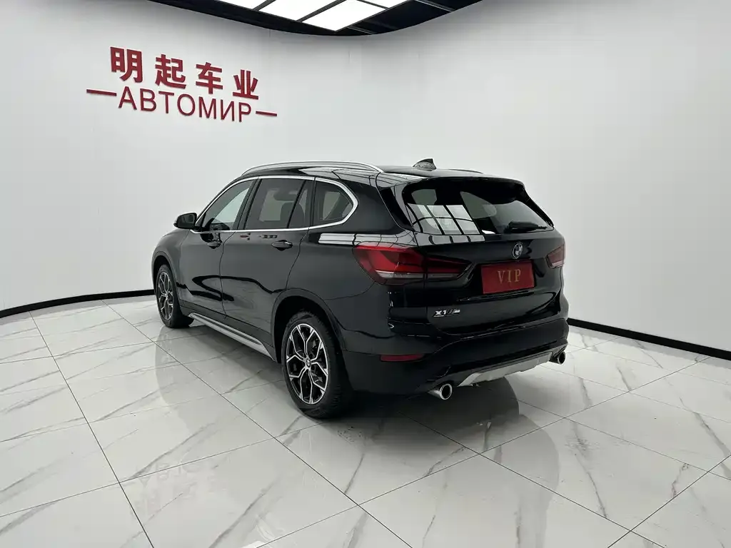 BMW X1 — фото 10