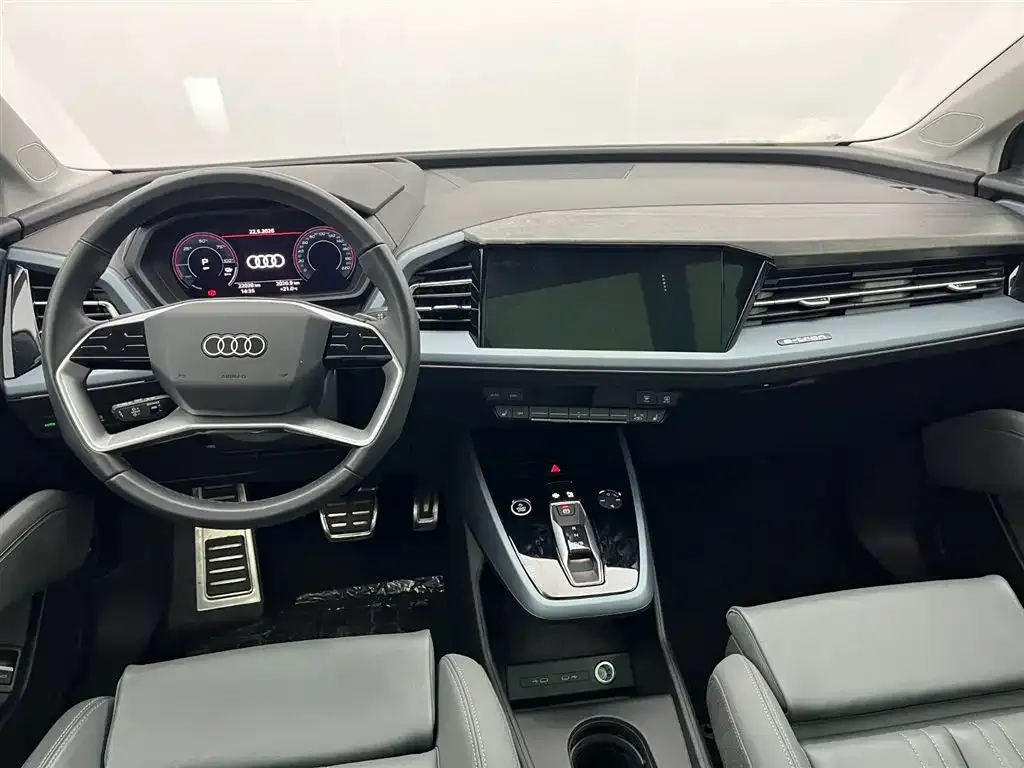 Audi Q5 e-tron — фото 4