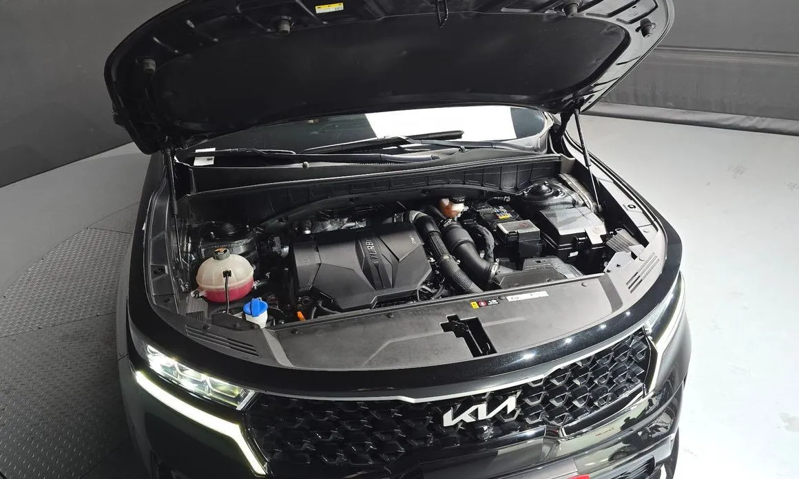 Kia Sorento — фото 6