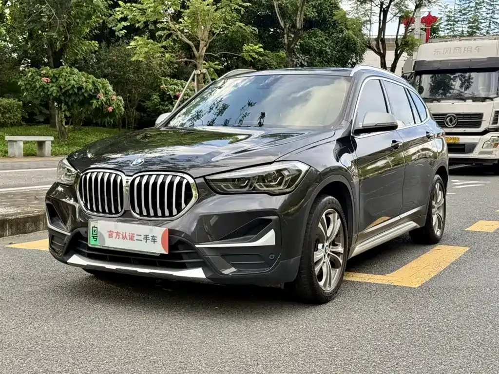 BMW X1 — фото 1