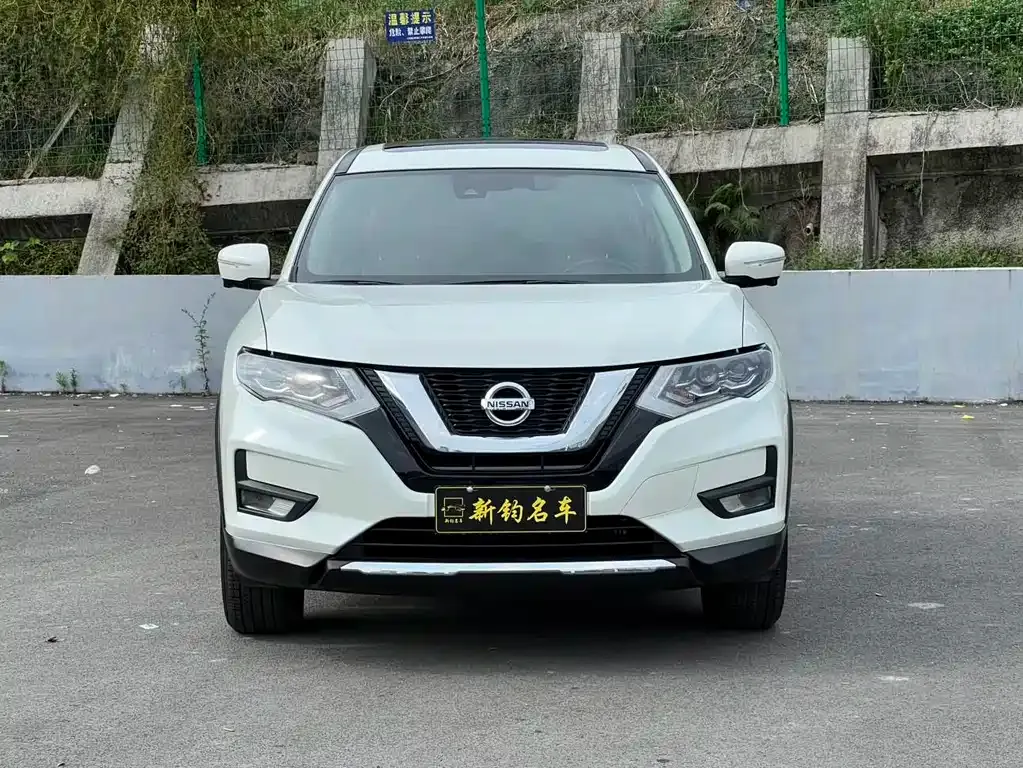 Nissan X-Trail — фото 10