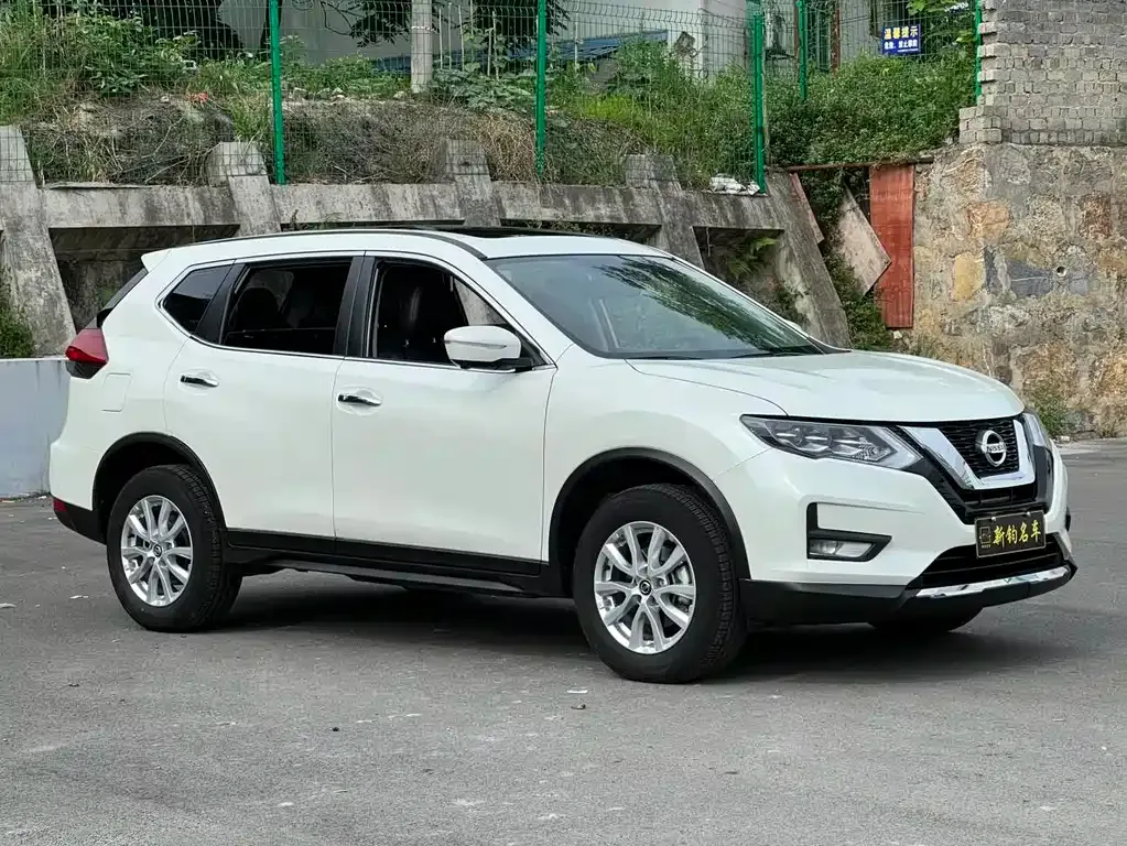 Nissan X-Trail — фото 9