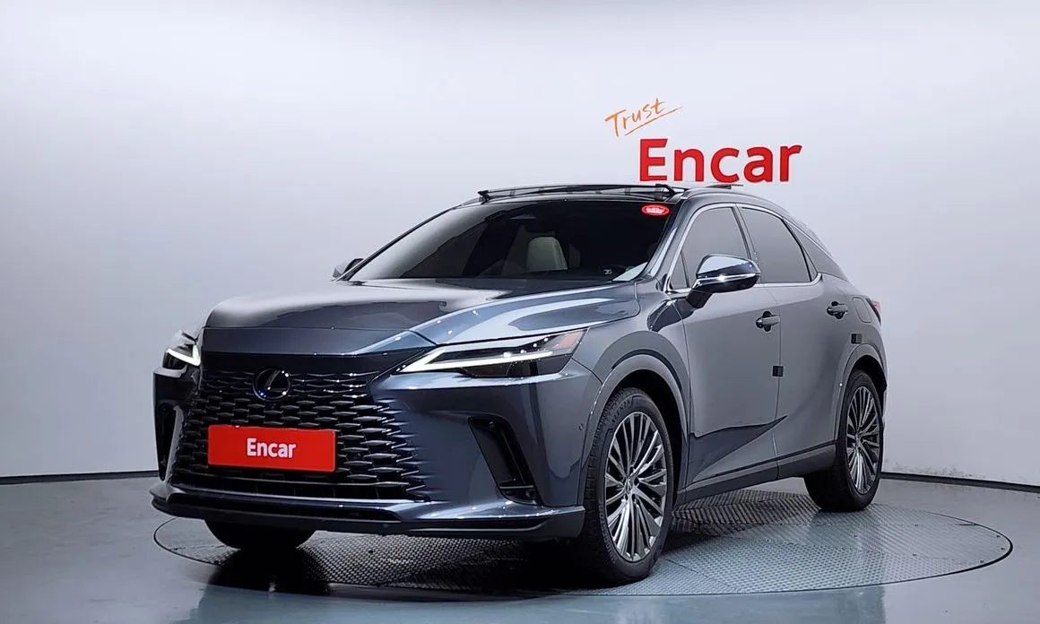 Lexus RX — фото 1