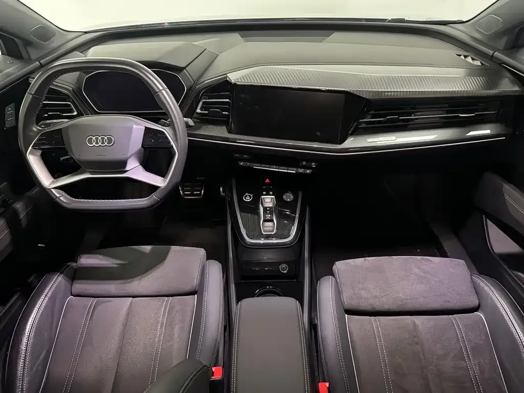 Audi Q4 e-tron — фото 10